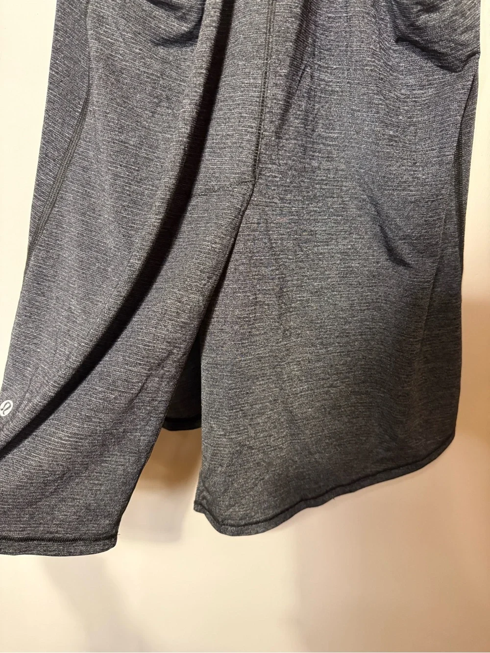 Lululemon Hot Like Agni Singlet Tank Top Racerback Heathered Black Size 8